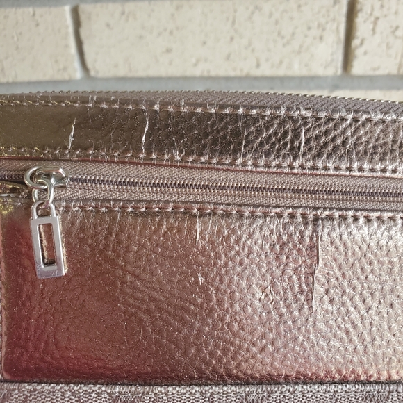 GUESS "Sibyl" Large Zip Around Wallet - Picture 7 of 9